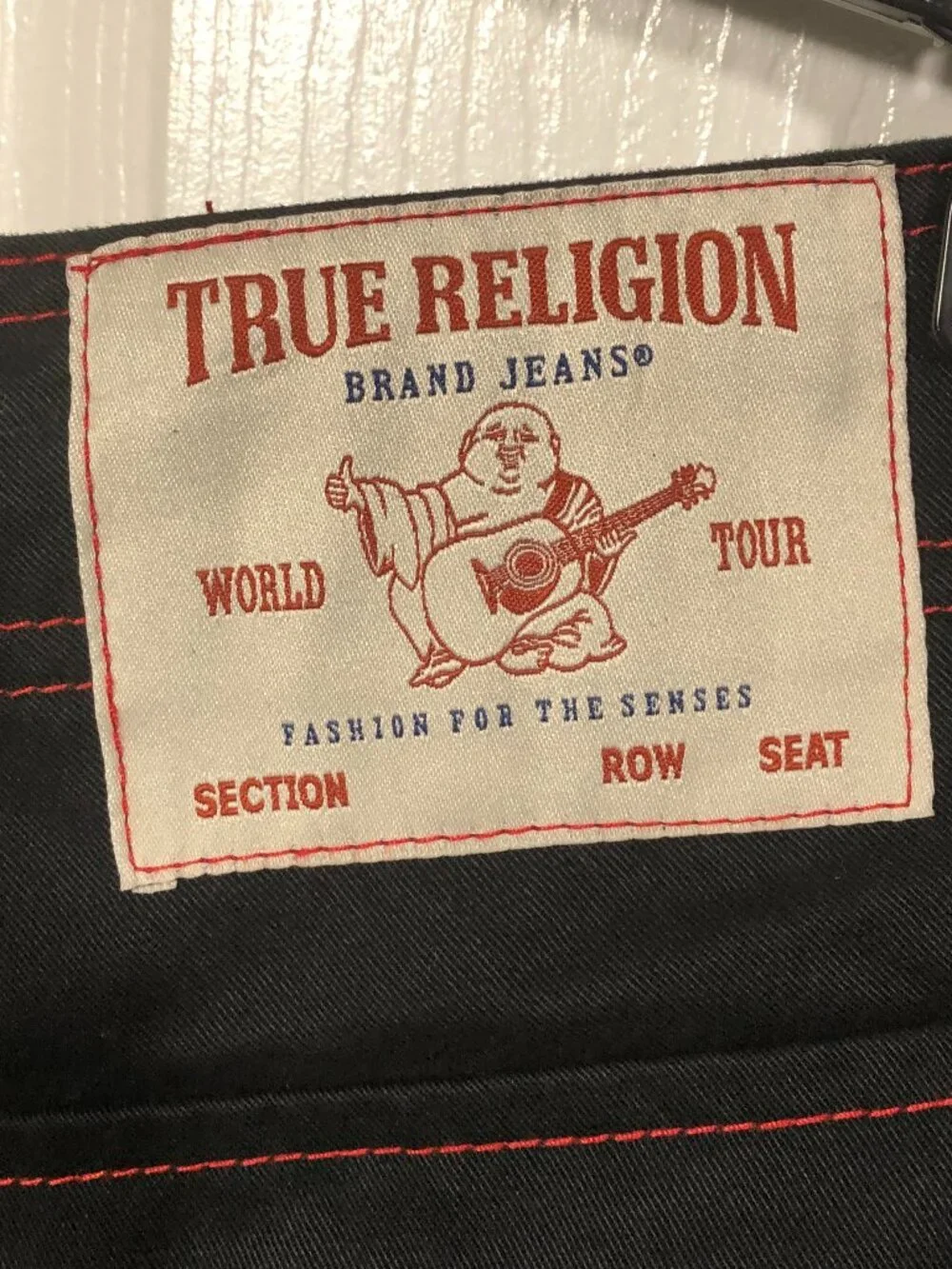 True Religion men black red seams cargo pants, size 38, NWT